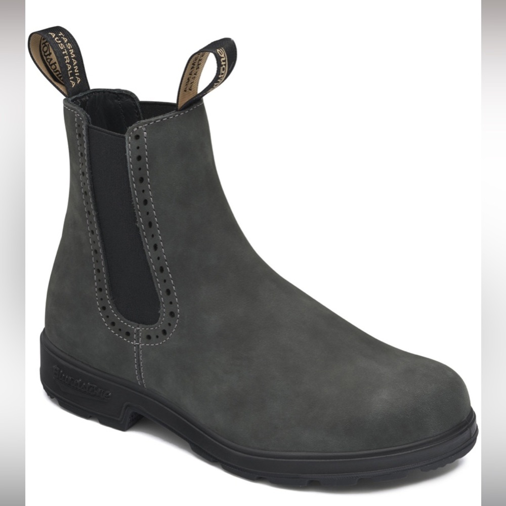 Blundstone High Top Boots in Rustic Black